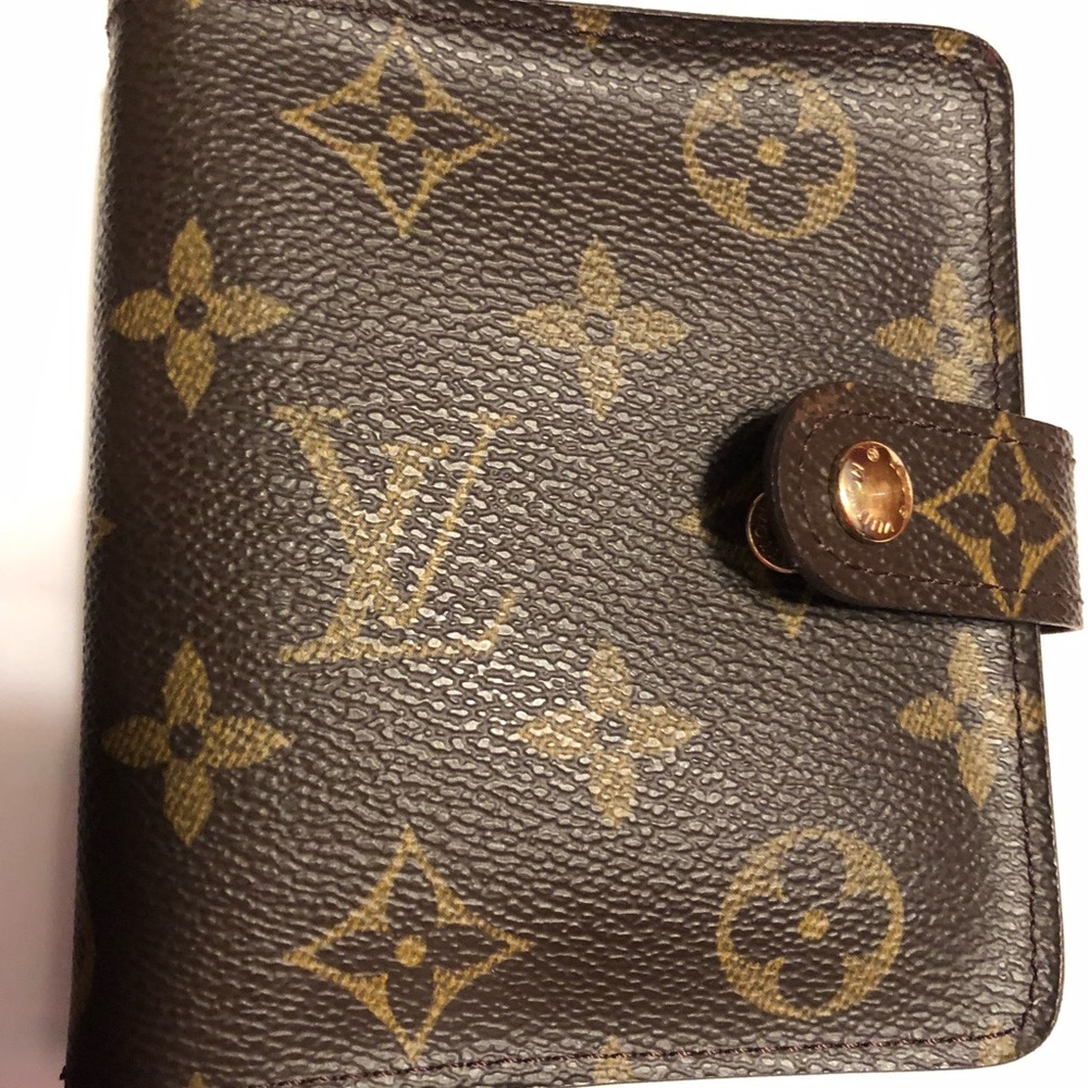 Like new Louis Vuitton wallet